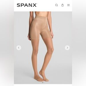 🖤5/$25  SPANX Star Power Star nude Tan Tights